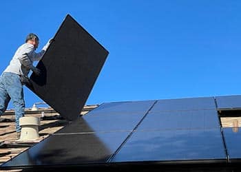 Le potentiel solaire de votre toiture en un clic !