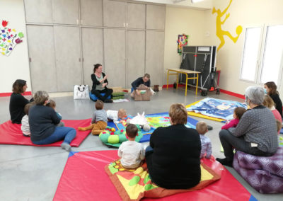 Centre social Bébé signe Kamishibaï Lucie Quentin