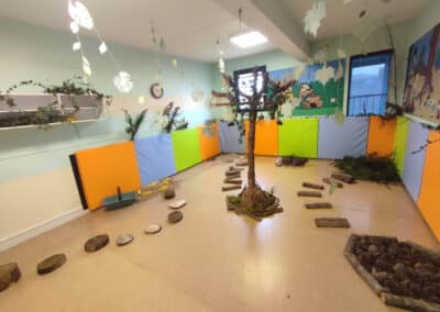 Crèche Bellegarde : Une pièce « nature » pleine de ressources à explorer !